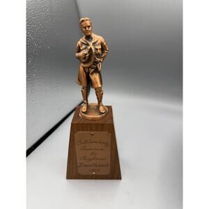 Vintage 1953 Boy Scout Trophy Bronze Tone Statue Outstanding Service to Boyhood